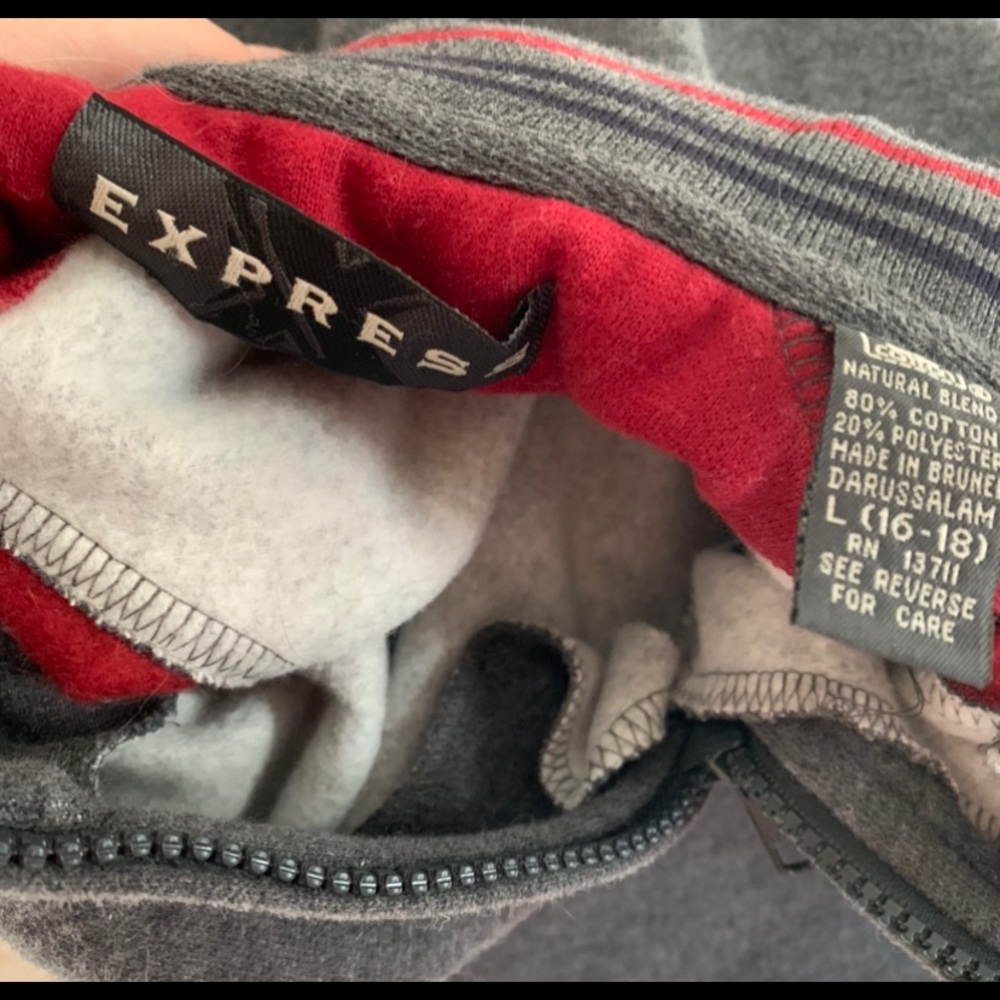 🐾Express🐱 - Picture 2 of 2